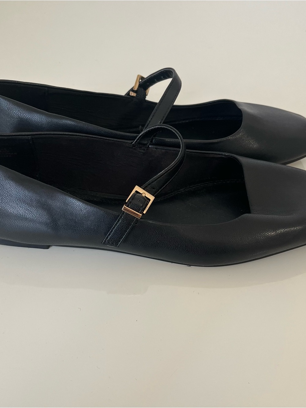 H&M Black Mary Jane Flats with Gold Buckle - Picture 2 of 5